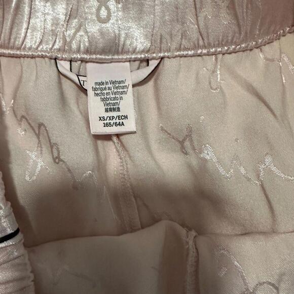 Victoria’s Secret Pink PJ Set - Picture 5 of 6